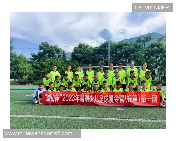 南京城市足球俱乐部奋勇拼搏再创辉煌助力地方足球发展与青训体系建设 南京城市足球俱乐部奋勇拼搏再创辉煌助力地方足球发展与青训体系建设